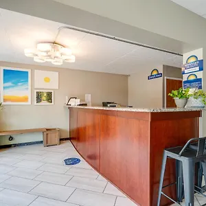 Hotel Days By Wyndham Saint Thomas West Hospital